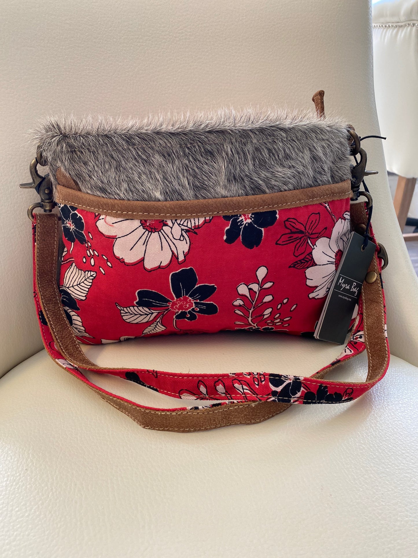 Floral Amorous Myra Cross Body Bag