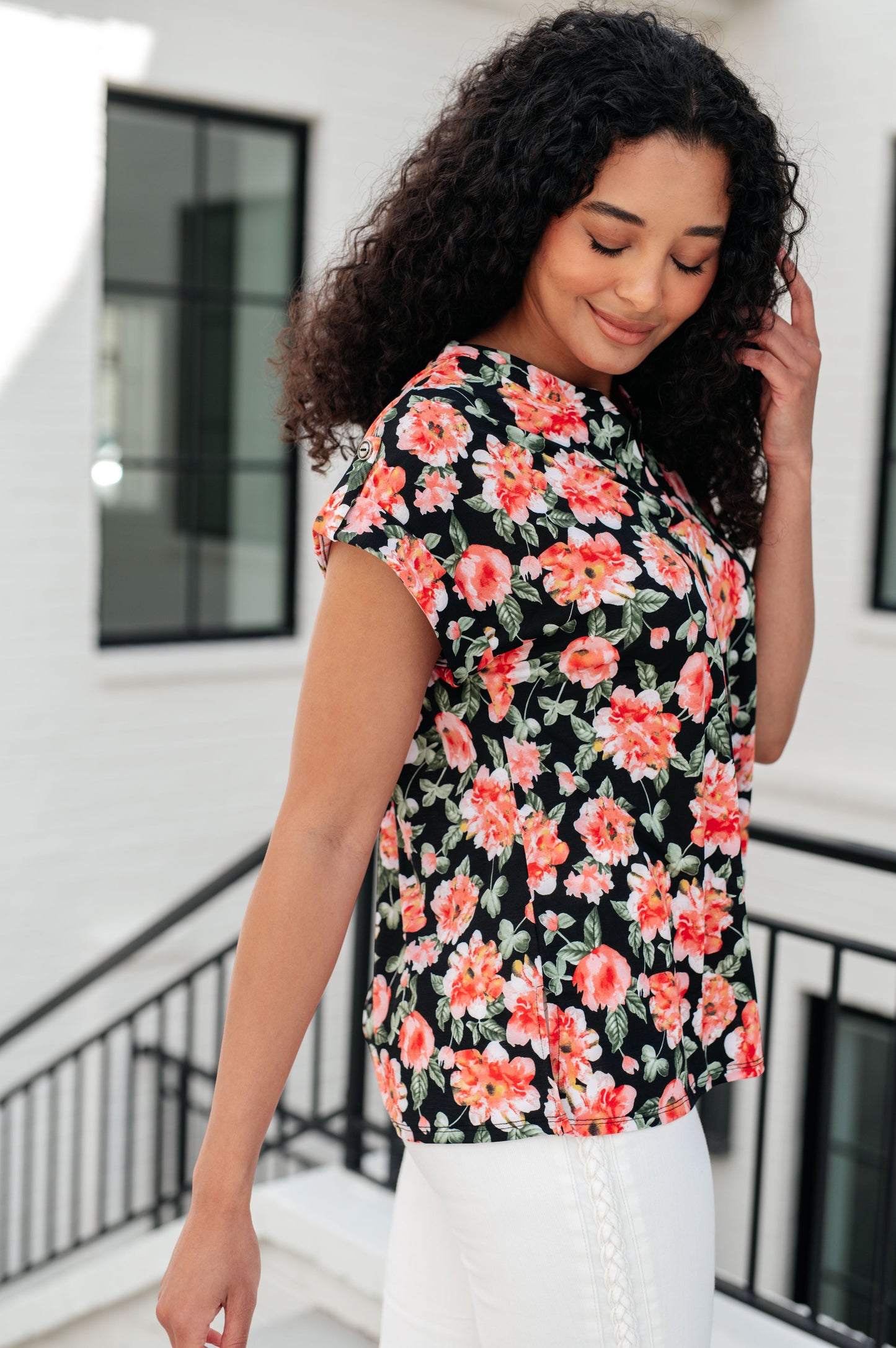 Lizzy Cap Sleeve Top in Black and Coral Floral